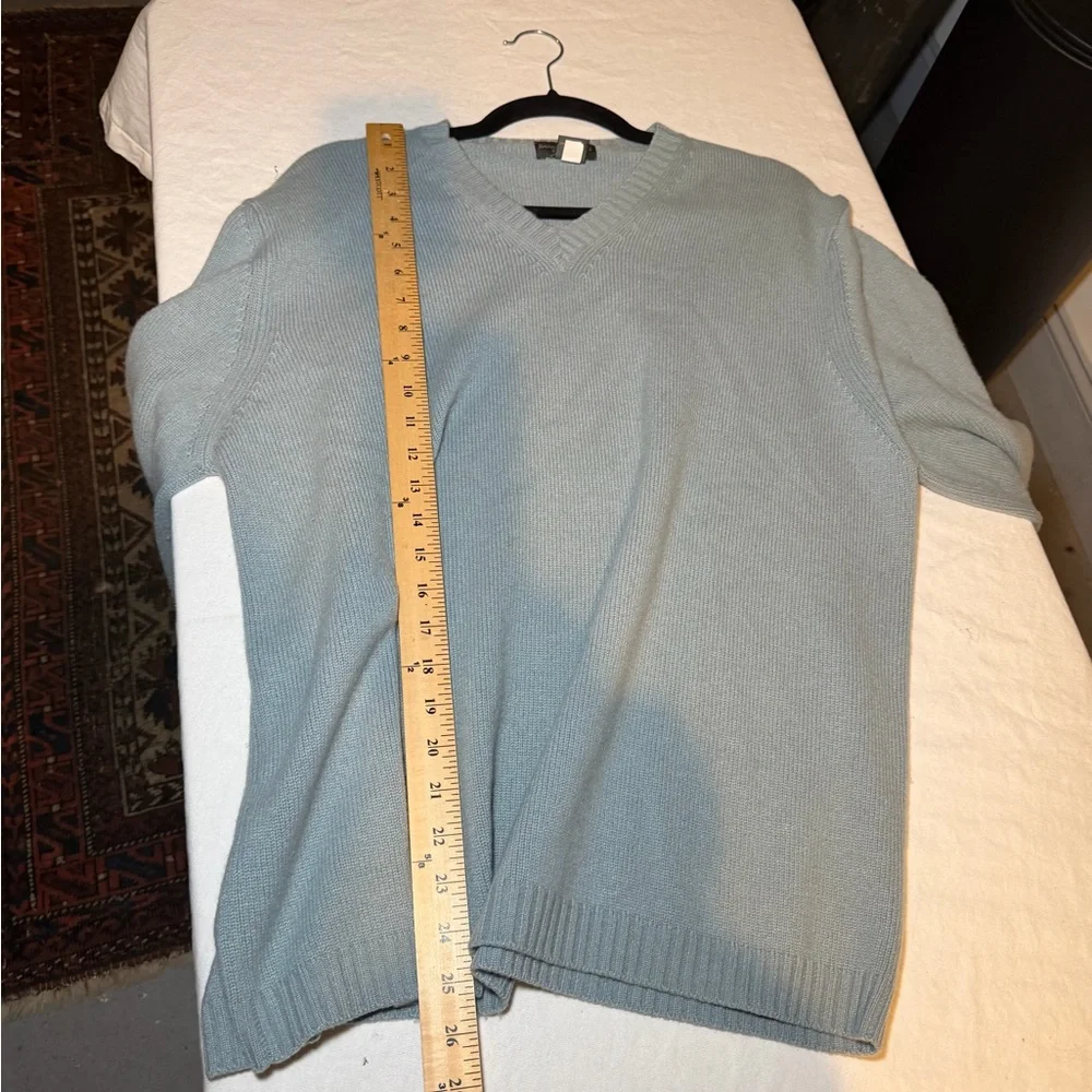 Banana Republic Men's Sky Blue Cashmere Sweater‎